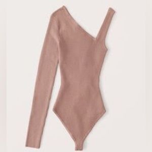 Abercrombie & Fitch Asymmetrical Elevated Knit Bodysuit dark pink size small.